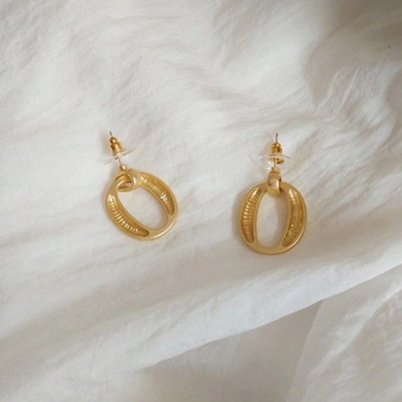 The Evie - Matte Gold Studded Hoop Earrings - Picture 5 of 5